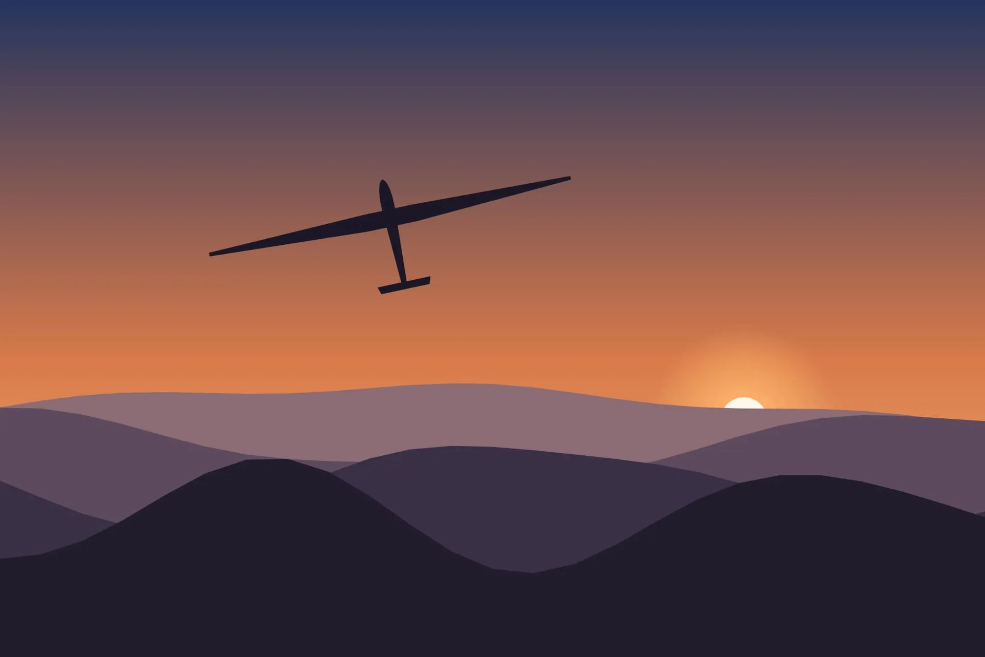 Segelflugzeug im Abendlicht über den Hügeln